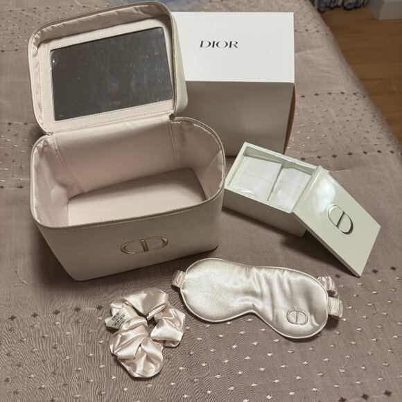 BNIB Dior Beauty Vanity Case Set - Picture 13 of 13